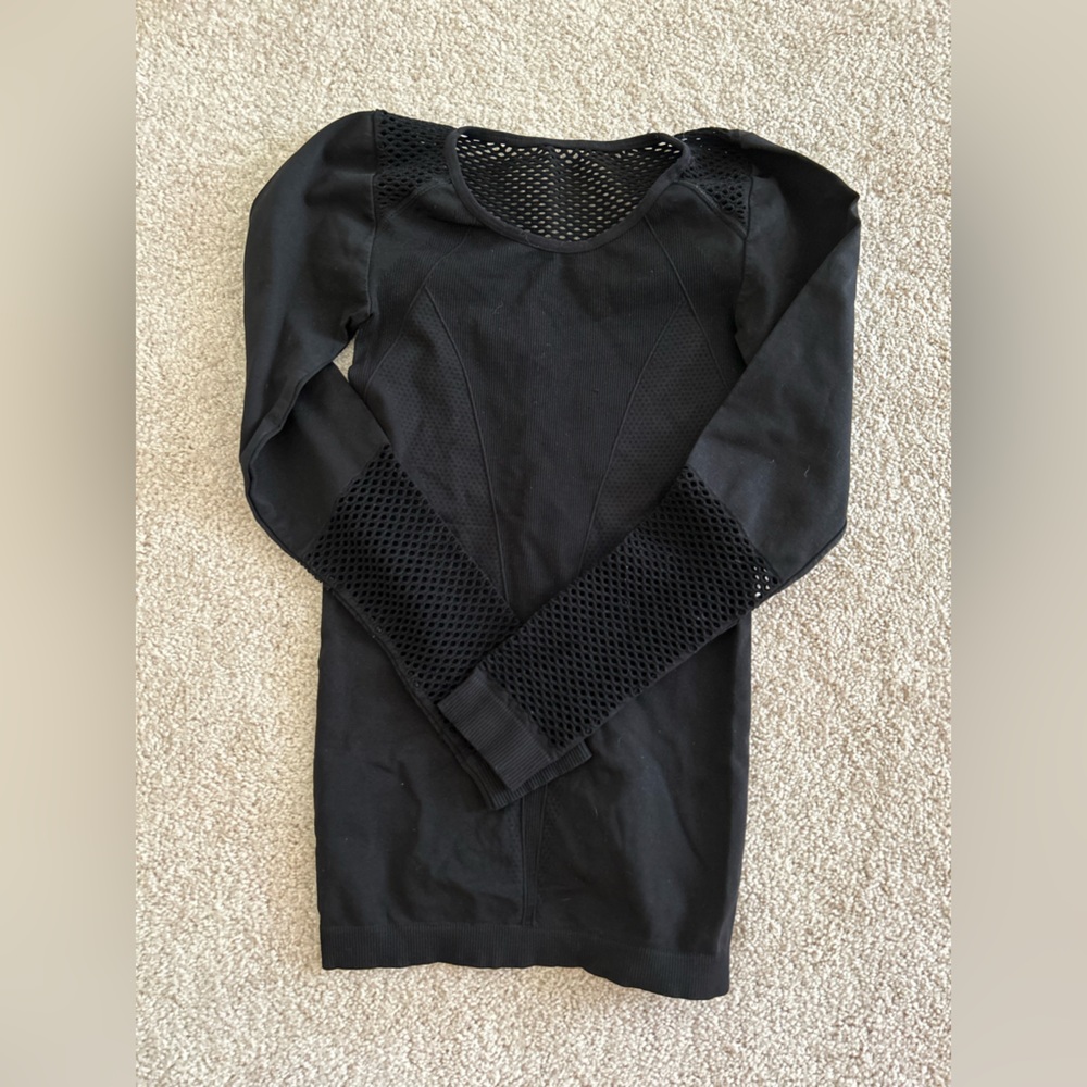 Athletic top